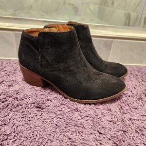Heeled Suede Boots Black size 3